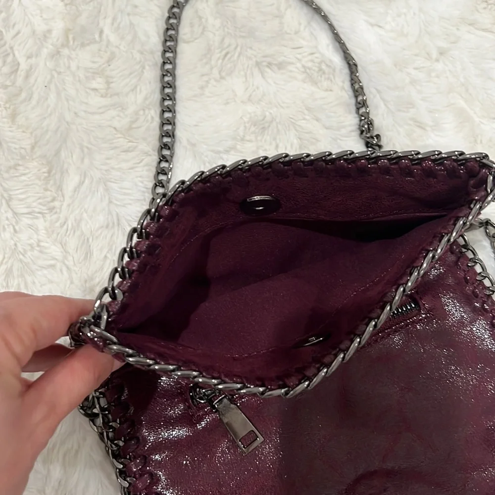 CHAIN TRIM CLUTCH/Crossbody Bag‎